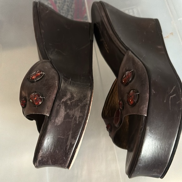 Vince Camuto shoes - Picture 2 of 7